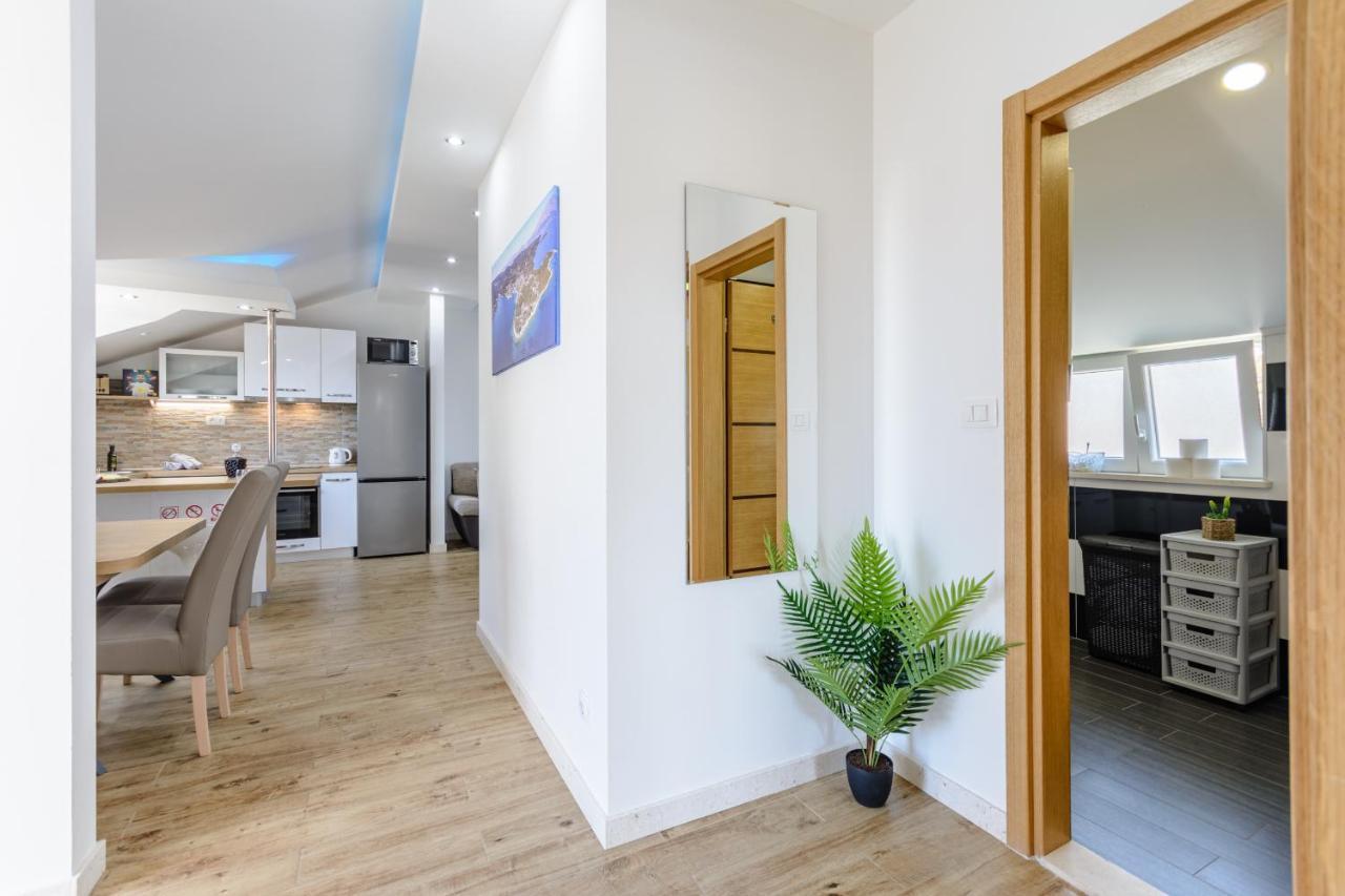 Apartment Darka 1 Сумартин Экстерьер фото