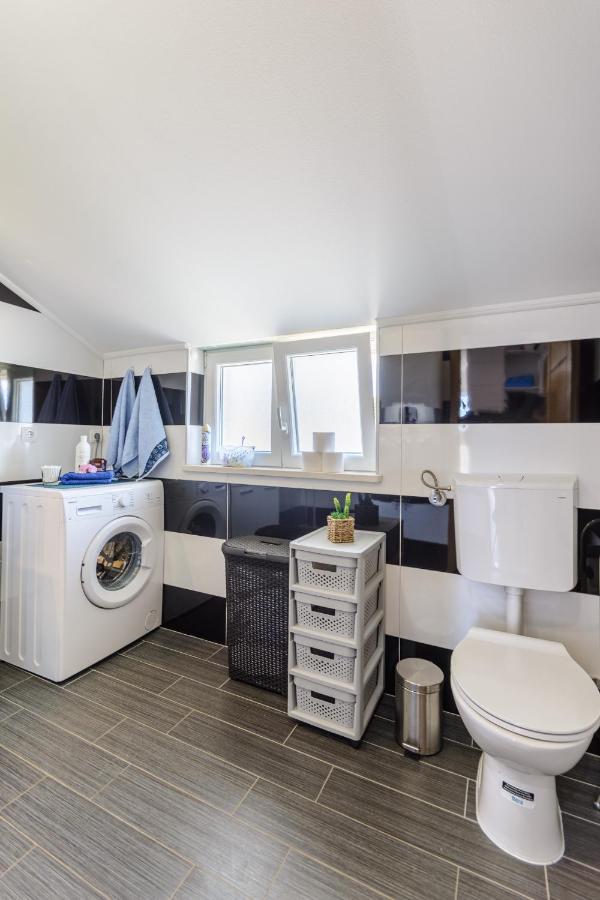 Apartment Darka 1 Сумартин Экстерьер фото