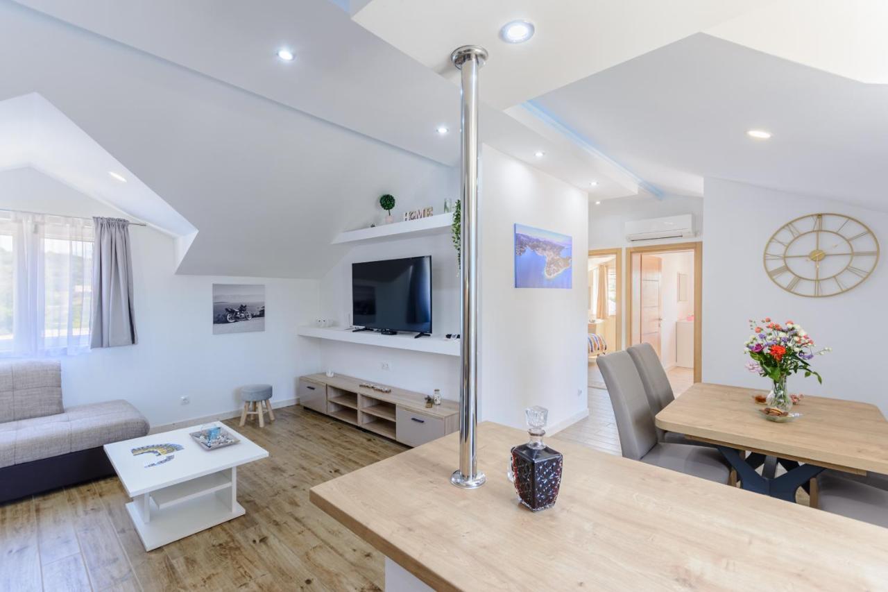 Apartment Darka 1 Сумартин Экстерьер фото